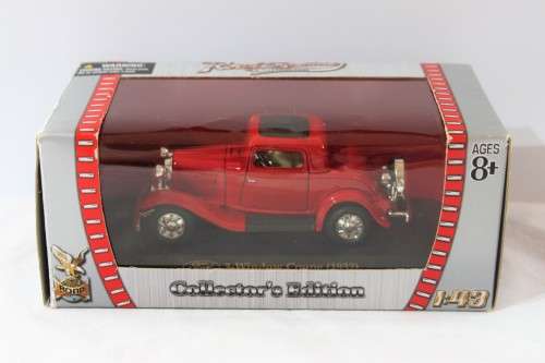Road Signature Collection Ford 3 - Window Coupe (1932)