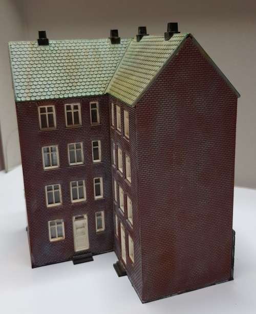 Medium high end block of flats/apartments. [Corner building]