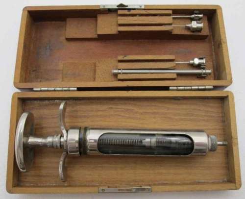 Vintage Boxed Glass & Metal Medical Syringe + 4 Attachments