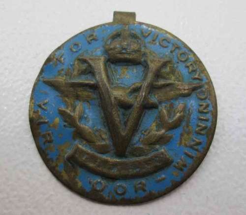South African Air Force WWII Victory 1939 - 1945 Badge - Brass With Blue Paint, Diameter 3,7cm