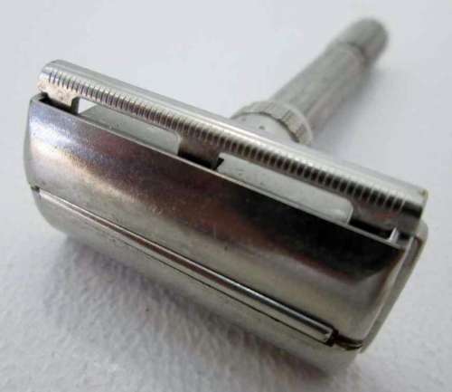 Vintage 1964 Gillette Slim Adjustable Safety Razor (PAT NOs ON PKG)