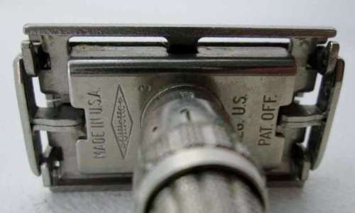 Vintage 1964 Gillette Slim Adjustable Safety Razor (PAT NOs ON PKG)