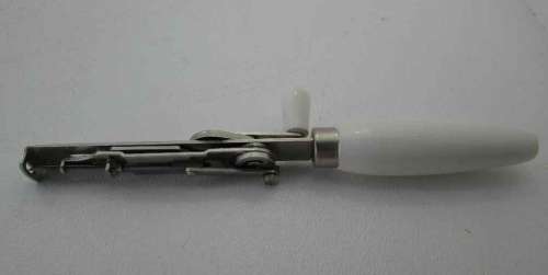 Vintage Danella The Carpet-Needle