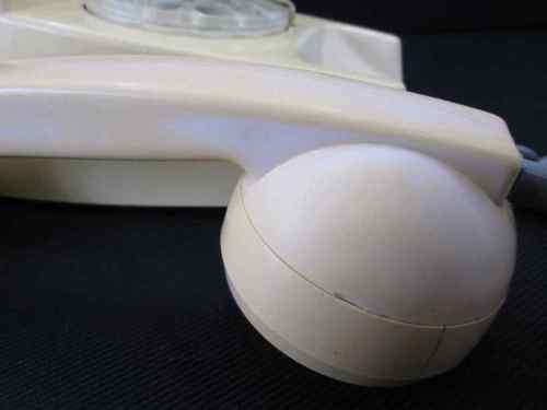 Vintage Cream Rotary Phone