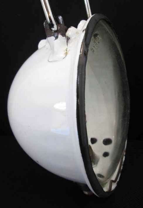 White Enamel Camping Lamp With Pyrex Glass - 19cm/16cm/9cm (Without Handle)