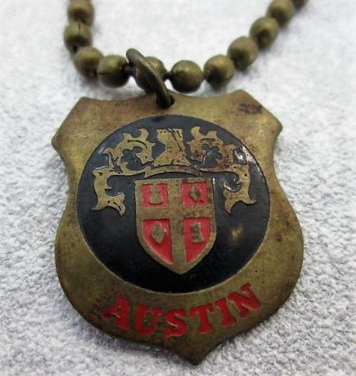 Vintage Brass Austin Keyring - 7cm/2cm