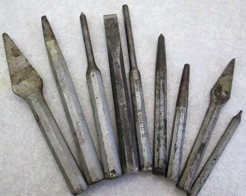 Metal Container With Tools - Container: 19cm/8,5cm