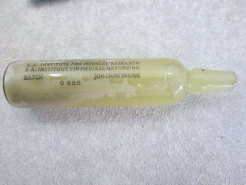 c1970's SAIMR Snake-Bite Outfit/Slangteengif Uitrusting - Tin+ Unused Contents (NB Expired!!!)