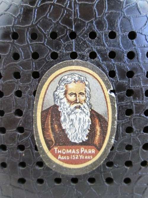 Collectible! Grand Old Parr De Luxe Scotch Whiskey Radio!!! - Height 14,5cm