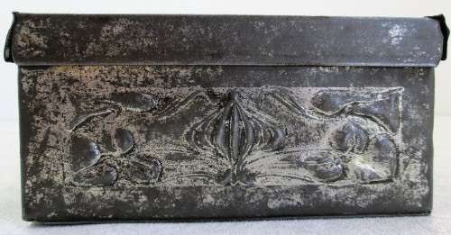 1912 Antique Tin, With Stored Contents, Looks Like Recipes & A Psalm Book - 20,5cm/13,5cm/6,5cm