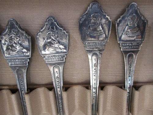 1652-1952 Jan Van Riebeeck Boxed Spoon/Fork Set - Solafabriek MJ Gerritsen NV Zeist, Nederland
