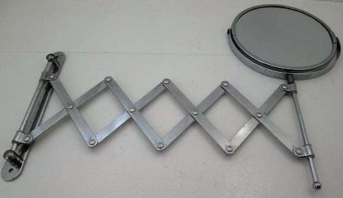 Retro Wall/Dressing Table Mounted Extendable Chrome Mirror Mirror Diameter 18cm Extended Length 49cm