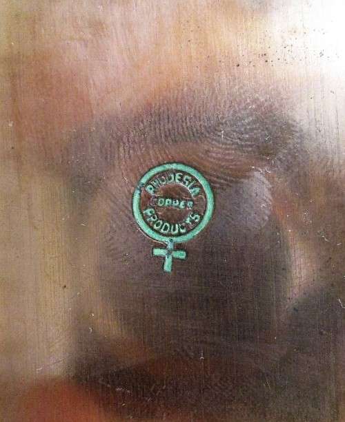 LOVELY!!! Copper & Wood Cigarette Box Made In Rhodesia - 18cm/9,5cm/5cm