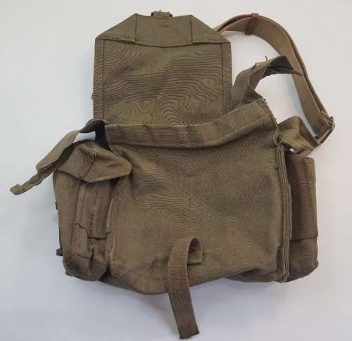 Old South African Defense Force Military Bag - +/- 31cm/11cm/25cm