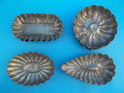 Set Of 11 Vintage Metal Tartlet Cups: +/-8cm/6cm