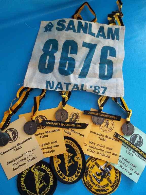 Lot Of Comrades Marathon Memorabilia - 5 X Bronze Medals, Runners Patch, Cloth Badges etc.