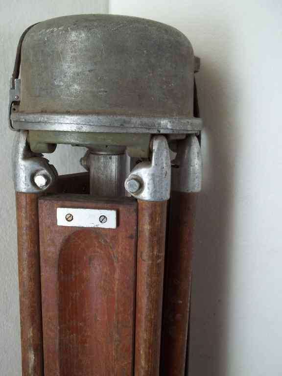 Old Kern (Swiss Made) Solid Wood Surveyor's Tripod - Height 112cm - Good Quality & Heavy!