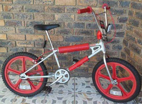BMX Fantastic Silver Red Schwinn BMX Mag Scrambler 1979 SX 100 ALL ORIGINAL was sold for 1 800.00 on 2 Aug at 15 46 by Grenhilda in Newcastle ID 107587064