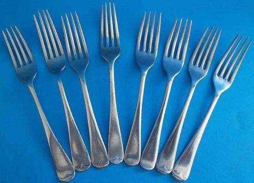 8 X Silver-Plated Forks - Length 17cm