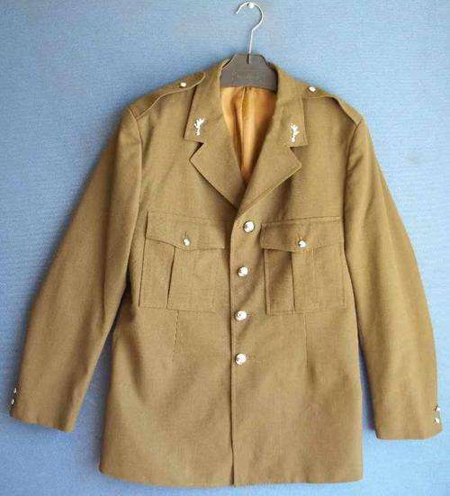 Dark Olive Green Military Tunic Service Dress, 1977 With Silver Springbok Buttons - Size RR 102