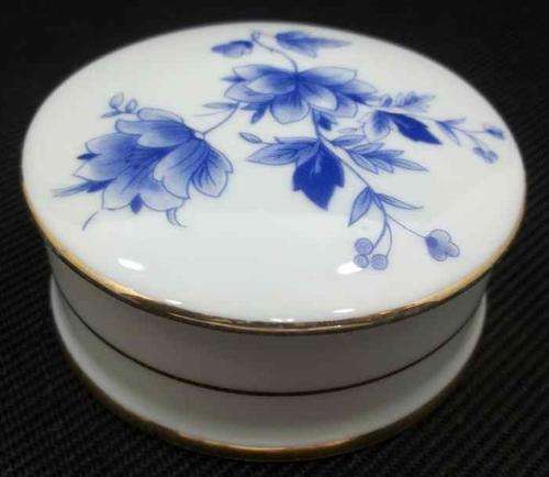 Gold Rimmed Blue & White Round Trinket Dish ~ 6,5cm/3cm