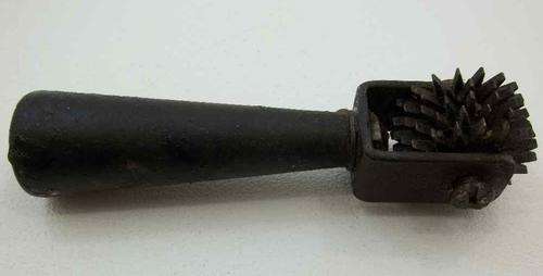 Metal Roller Tool - Length 12cm