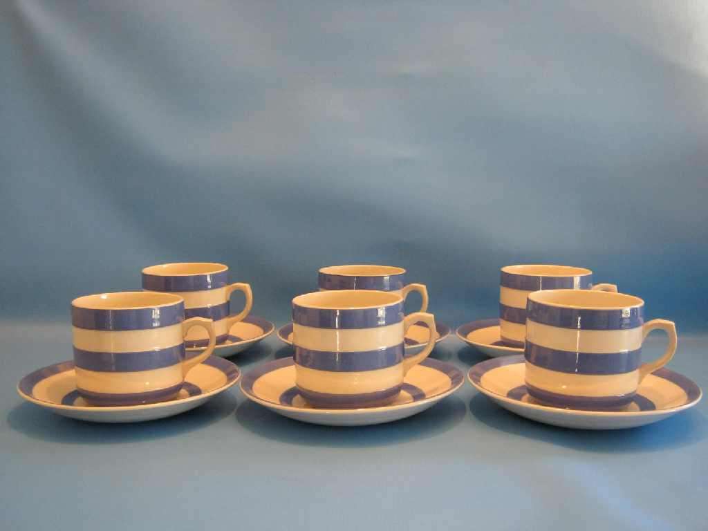 STUNNING T G GREEN & CO CORNISH KITCHEN WARE MADE IN ENGLAND (GREEN STAMP) - 6 CUPS & SAUCERS