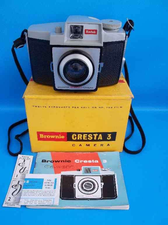 Vintage Brownie Cresta 3 Camera - A Kodak Product (Original Box & Instructions - Not Tested)