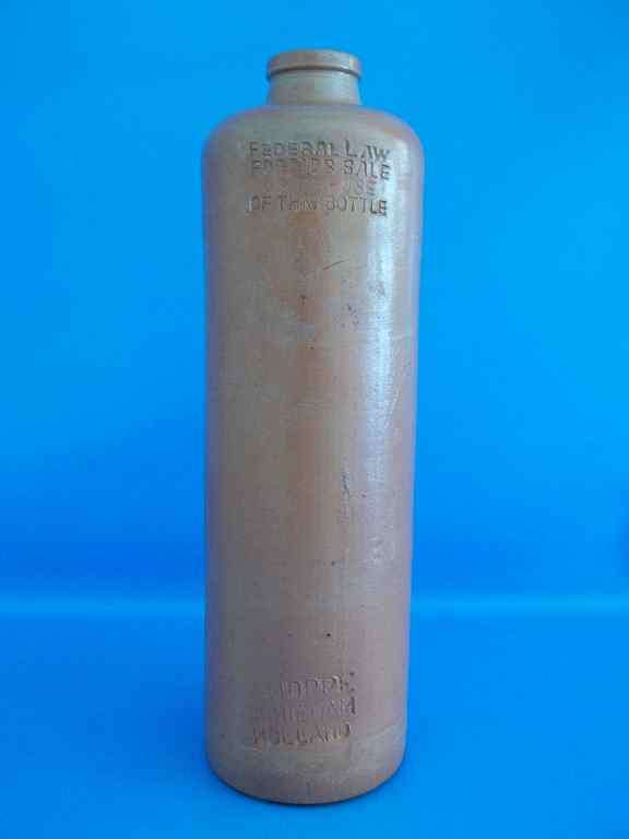 P Hoppe - Scheidam, Holland, Gin Bottle - Length 27cm - Diameter 8cm