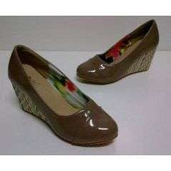 STUNNING TAUPE WEDGE*****SIZE 5******