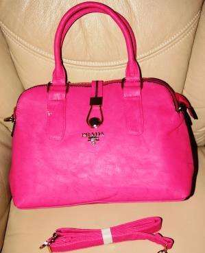 Price Reduced!!!!BRAND NEW PRADA HANDBAG PINK