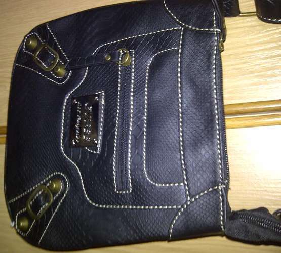 BRAND NEW  GUESS SLING BAG