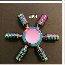 Six finger tip top tri-spinner
