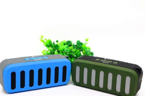 New Bluetooth stereo newRixing NR-2013 outdoor portable Speaker TF card play FM radio wireless