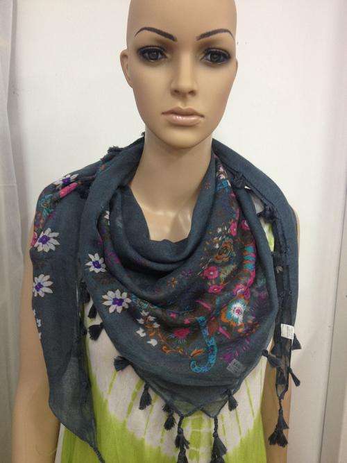 K & Q scarf - square scarf