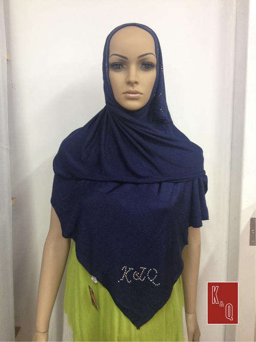 K & Q scarf -pin free scarf