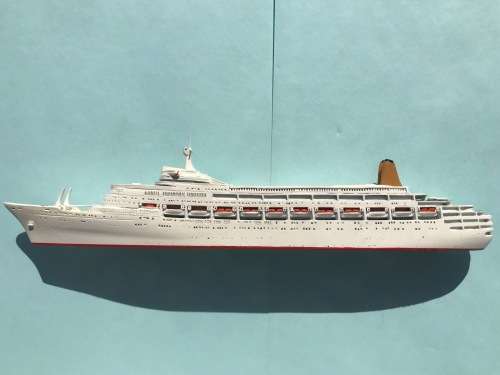 Mercator Ships by Skytrex Ltd model Ship `Canberra` 1961, M 930 in original box 1 in 1250 scale