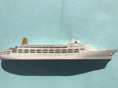 Mercator Ships by Skytrex Ltd model Ship `Canberra` 1961, M 930 in original box 1 in 1250 scale