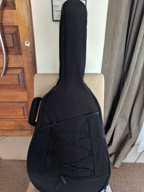 First Act VE591 Guitar with built in Amplifier