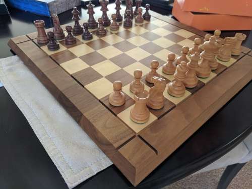 Drueke Large High Quality Chess Board + High Quality Chess Pieces