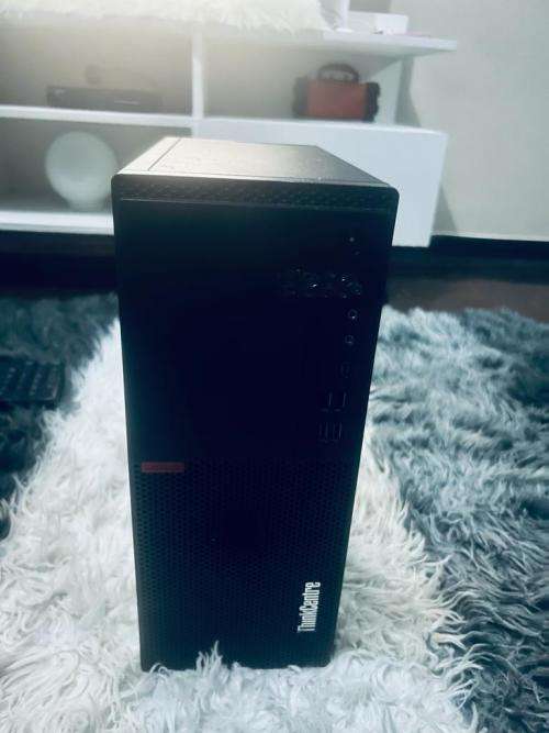 Lenovo M720t (Desktop) ThinkCentre - Type 10SR