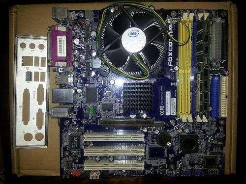 AGP Foxconn (DDR1 + DDR2 Support) 775 Pentium 4 2,8Ghnz, 512MB + 256MB DDR Ram