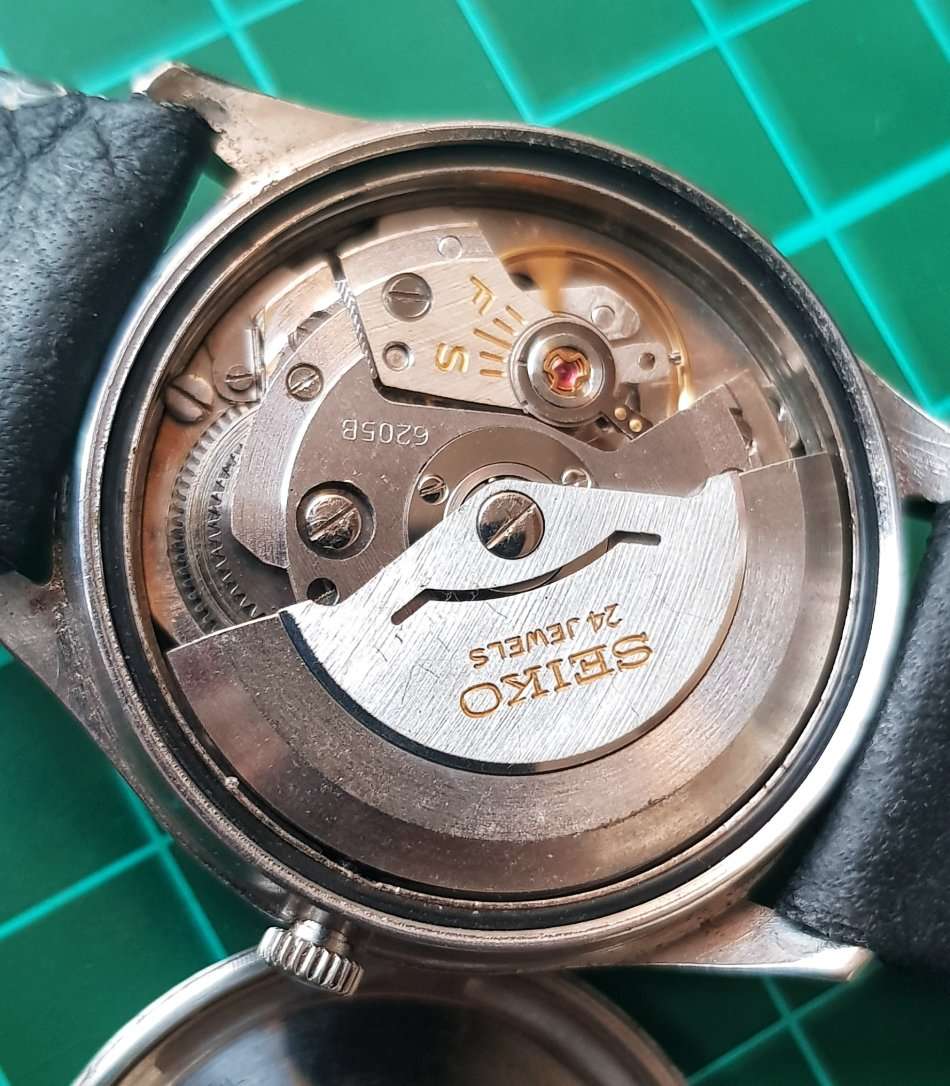 Super rare Vintage SEIKO 24 Jewel Automatic mens watch (Has a lovely story behind it)