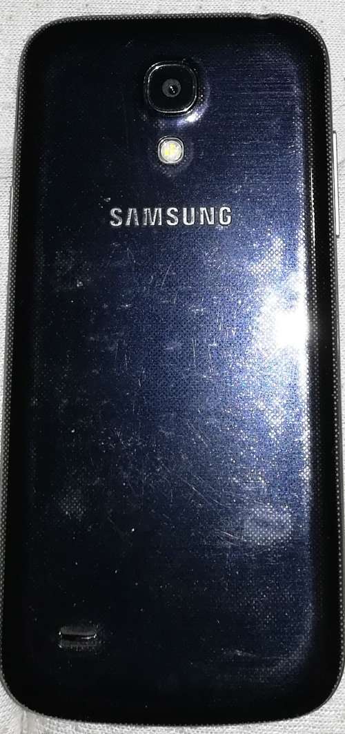 Used Samsung S4 Mini - Good condition + 2 covers - no charger