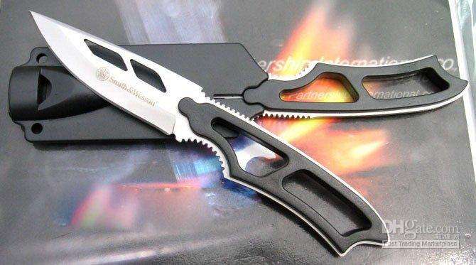 Smith & Wesson SW990 Whistle Knife**NEW Arrival**