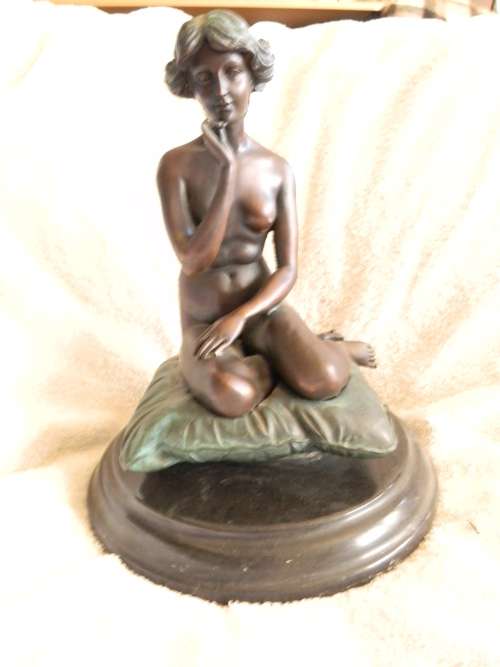 Beautiful Bronze Sculpture