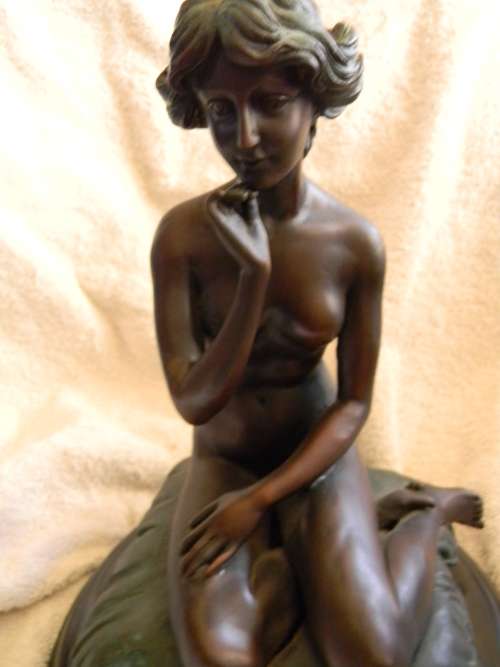 Beautiful Bronze Sculpture