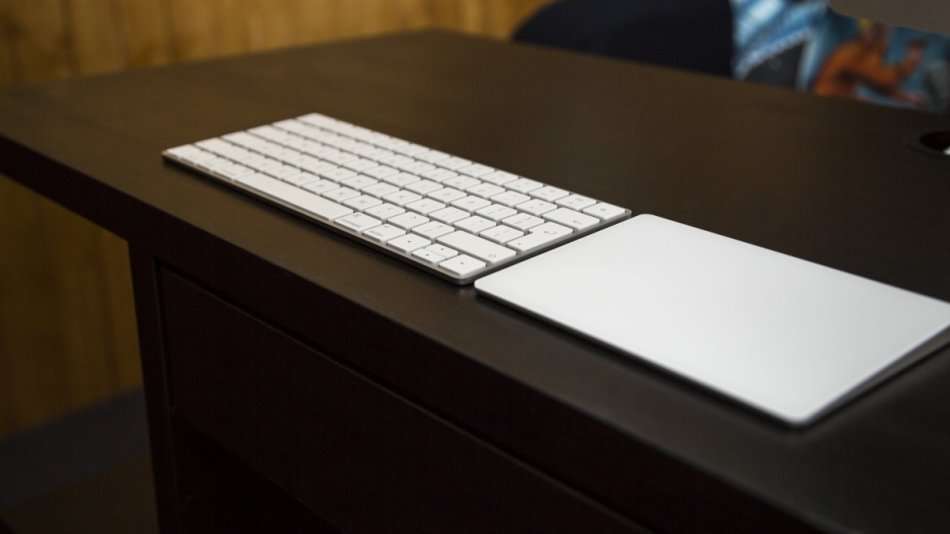 2017 APPLE iMAC 21.5" 1TB SSD***RETINA 4K***DISPLAY 16GB 3.4GHZ with APPLE WARRANTY!!!