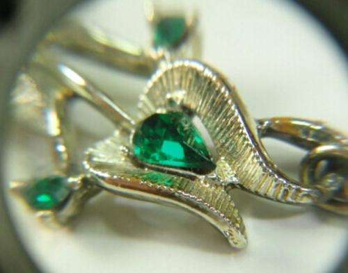 LOVLEY VINTAGE NECKLACE