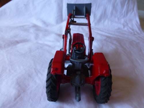 Corgi 165 Massey Ferguson tractor Gt Britain
